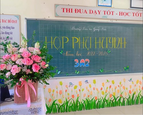 Trường Th Giang Biên tổ chức họp phụ huynh đầu năm . Năm học 2022-2023