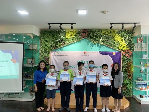 Chúc mừng bạn Vương Thanh Phong - Trường Tiểu học Giang Biên đạt giải nhì Hội thi tin học trẻ không chuyên quận Long Biên