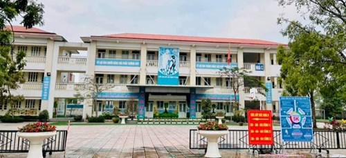 Trường Tiểu học Giang Biên - hành động vì một môi trường xanh , sạch ,  đẹp
