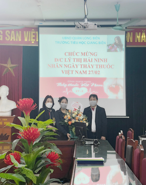 Người thầy thuốc tiêu biểu trong phong trào chống dịch covid19 ở trường tiểu học Giang Biên