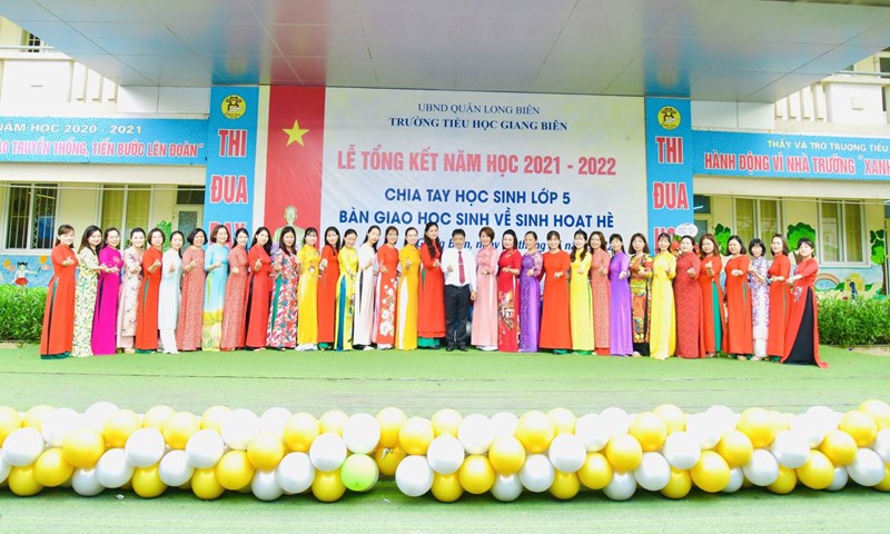Trường Tiểu học Giang Biên tổ chức lễ tổng kết năm học 2021- 2022