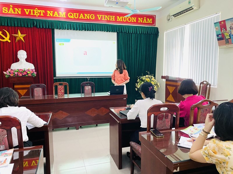 Chuyên đề Tiếng Việt lớp 1 - Bài : Aa 