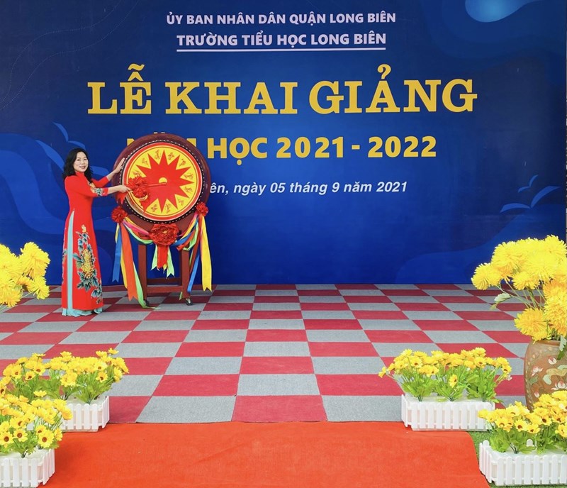 Trường tiểu học Long Biên, quận Long Biên Thành phố Hà Nội tổ chức Lễ khai giảng năm học 2021-2022 thật đặc biệt và ý nghĩa! 