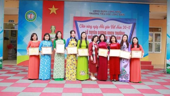 Cô giáo Hoàng Thị Hinh Giáo viên Lớp 5A2 -  Trường Tiểu học Long Biên
