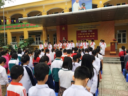 Trường Tiểu học Long Biên hoạt động hưởng ứng “Ngày thế giới tưởng niệm các nạn nhân tử vong vì tai nạn giao thông” tại Việt Nam năm 2016
