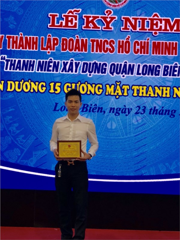 Trần Viết Hải - Người thầy giáo - Thanh niên trẻ tiêu biểu quận Long Biên  năm 2018