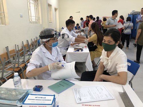 Công đoàn Trường Tiều học Ngọc Lâm tổ chức khám sức khỏe cho CBGVNV