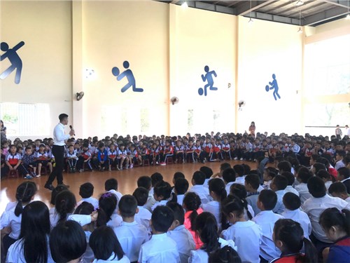 Trường Tiểu học Ngọc Lâm tổ chức tập huấn phòng, chống bắt cóc và xâm hại tình dục trẻ em cho giáo viên, học sinh và phụ huynh học sinh. 