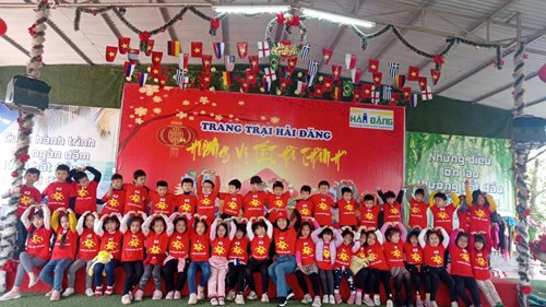 Trường Tiểu học Ngọc Lâm tổ chức tham quan ngoại khóa cho học sinh toàn trường