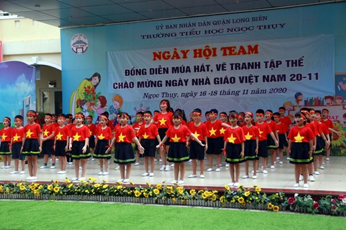          Ngày hội TEAM “ Đồng diễn múa hát tập thể ” của Liên đội Trường Tiểu học Ngọc Thụy 