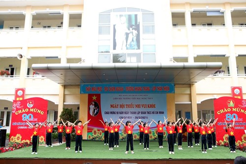 Sắc màu tháng ba trong Ngày hội Thiếu nhi vui khỏe - Chào mừng sinh nhật Đoàn TNCS Hồ Chí Minh 90 mùa hoa