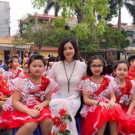 Tấm gương Người tốt việc tốt – Cô giáo Nguyễn Thị Thúy Hà