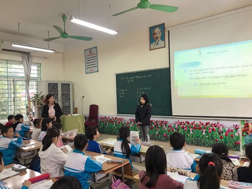 Cô giáo Kiều Hồng Minh hoàn thành tốt tiết chuyên đề khối 3 