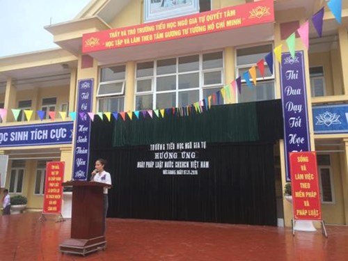 Trường Tiểu học Ngô Gia Tự hưởng ứng “ Ngày Pháp luật nước CHXHCN Việt Nam - 9/11/2016