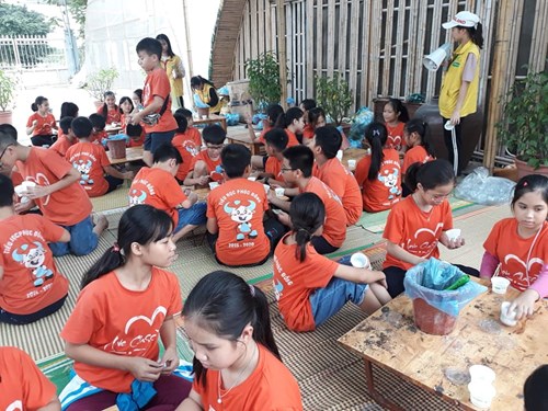 Hành trình về thăm Lăng Bác và tham quan trải nghiệm của học sinh trường Tiểu học Phúc Đồng