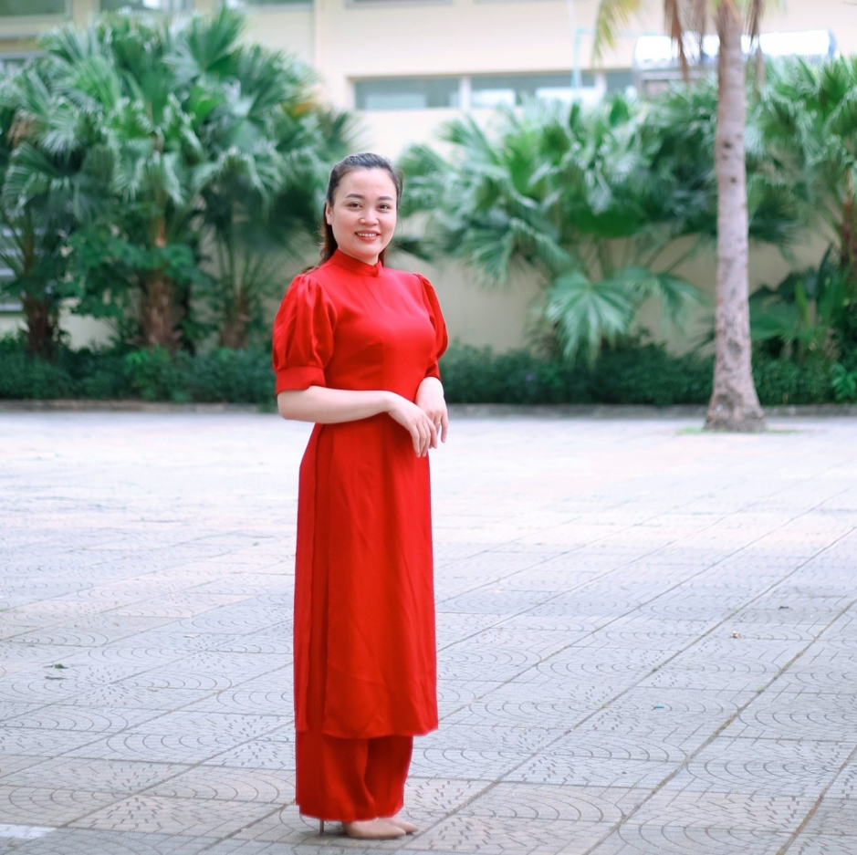 Cô giáo Lê Thị Đoan Trang – đoá hoa mười giờ rực đỏ của Trường Tiểu học Phúc Lợi