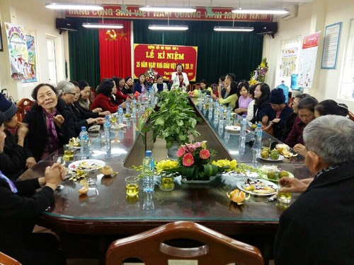 Trường Tiểu học Thạch Bàn A gặp gỡ tri ân giáo viên nghỉ hưu nhân dịp 20/11/2017