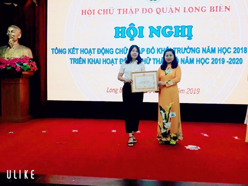 Nguyễn Thị Oanh – Cô nhân viên y tế vừa “hồng” vừa “chuyên”