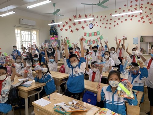 Trường tiểu học thạch bàn a hân hoan chào đón học sinh trở lại trường học sau 7 tháng học tập trực tuyến phòng, chống dịch bệnh covid – 19