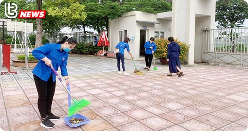 Trường tiểu học Thạch Bàn B tích cực tham gia thực hiện chiến dịch tổng vệ sinh môi trường diệt bọ gậy đợt 1 năm 2021