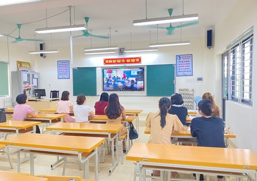 Tập huấn thay sách giáo khoa mới Khối 3 trường Tiểu học Thạch Bàn B năm học 2022-2023