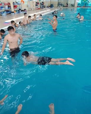 Tiểu học Thạch Bàn B tham gia học phổ cập bơi, phòng chống tai nạn đuối nước năm học 2018 – 2019
