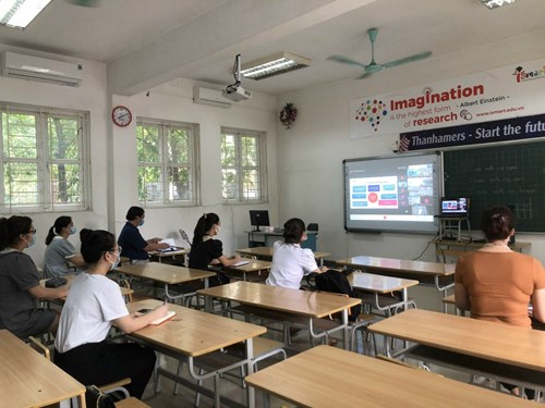 Cán bộ, giáo viên Trường Tiểu học Thanh Am tham gia tập huấn sử dụng Sách giáo khoa lớp 2 năm học 2021 – 2022