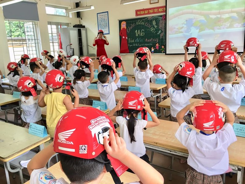 Liên đội Tiểu học Thượng Thanh với những hoạt động hưởng ứng Tháng An toàn giao thông năm 2020.
