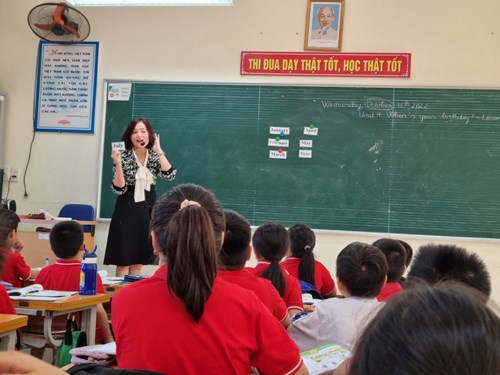 Những tiết học Tiếng Anh sôi nổi tại trường tiểu học Thượng Thanh