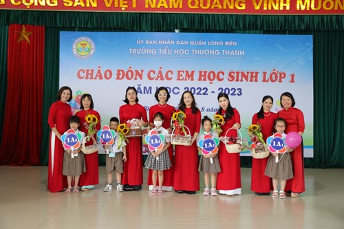 Trường tiểu học Thượng Thanh hân hoan chào đón các em học sinh lớp 1