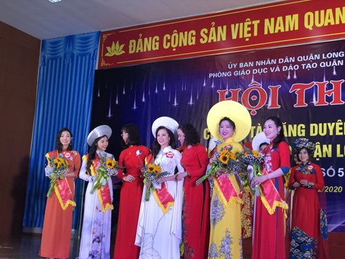 Công đoàn trường Tiểu học Thượng Thanh với Hội thi Cô giáo Tài năng duyên dáng ngành Giáo dục và Đào tạo quận Long Biên lần thứ VI