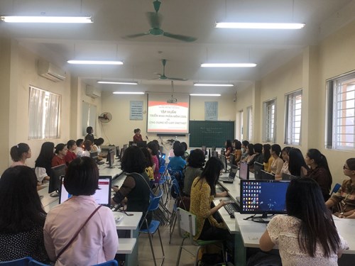 Trường Tiểu học Việt Hưng tập huấn phần mềm CSDL và ứng dụng Enetviet