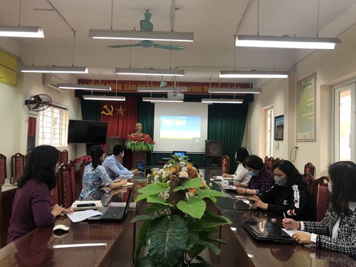 Trường Tiểu học Việt Hưng tham gia tập huấn Điều chỉnh kế hoạch giáo dục lớp 5 học kì II năm học 2020-2021.
