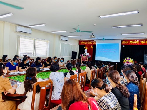 Trường Tiểu học Vũ Xuân Thiều bồi dưỡng chuyên môn cho cán bộ giáo viên năm học 2020 - 2021