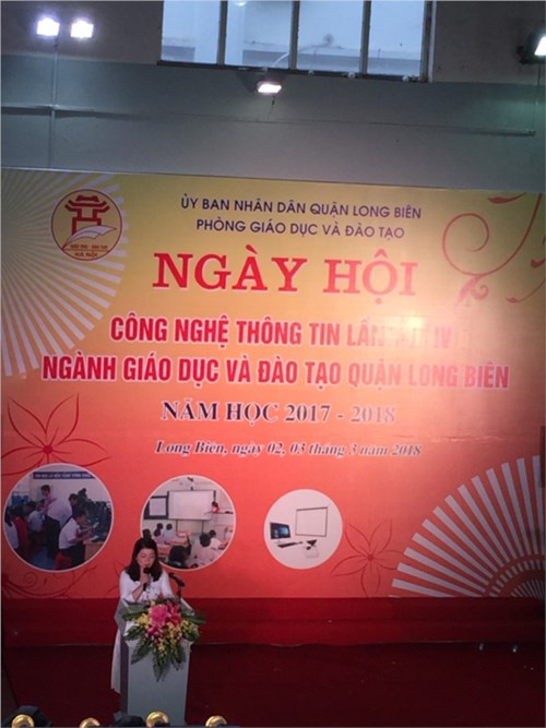 Giáo viên trường Tiểu học Vũ Xuân Thiều tích cực tham gia Ngày hội Công nghệ Thông tin cấp Quận