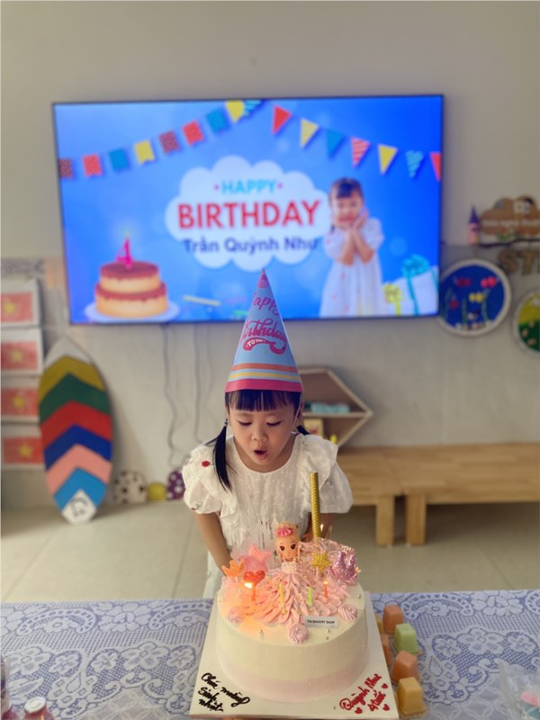 Chúc mừng sinh nhật bé Quỳnh Như