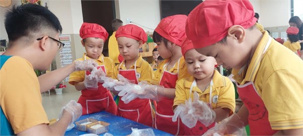 CHƯƠNG TRÌNH - BÉ VUI HỘI TRĂNG RẰM - BÁNH TRUNG THU ĐOÀN VIÊN