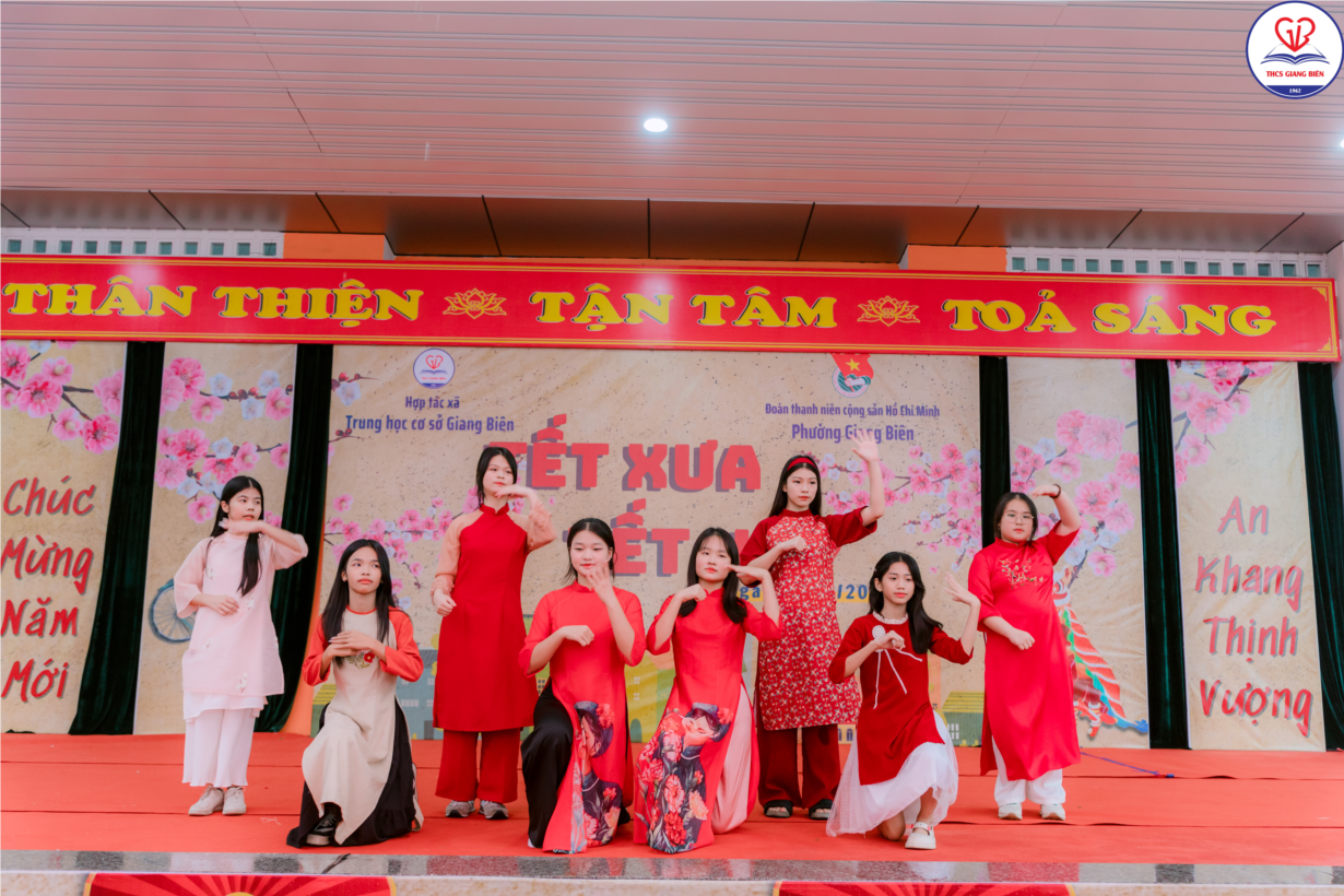 81thi-van-nghe-thoi-trang_141202414.jpg