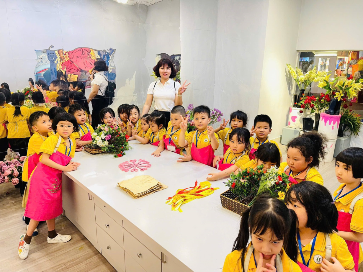 4903604817154439541415478231538372981684763n_104202512.jpgCHO