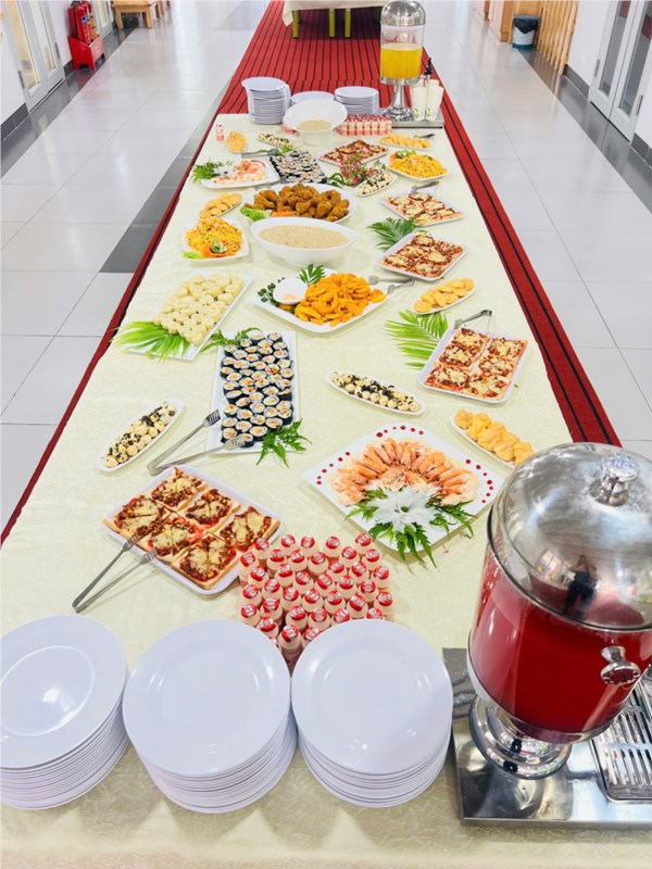 Ảnh đẹp Tháng 6: Tiệc Buffet chào đón mùa hè, Năm học 2024 - 2025