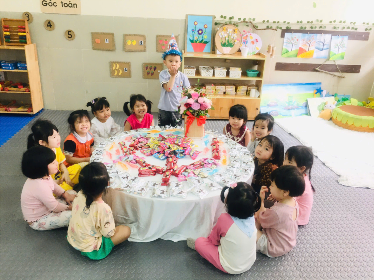 Album ảnh đẹp khối MGB tháng 5