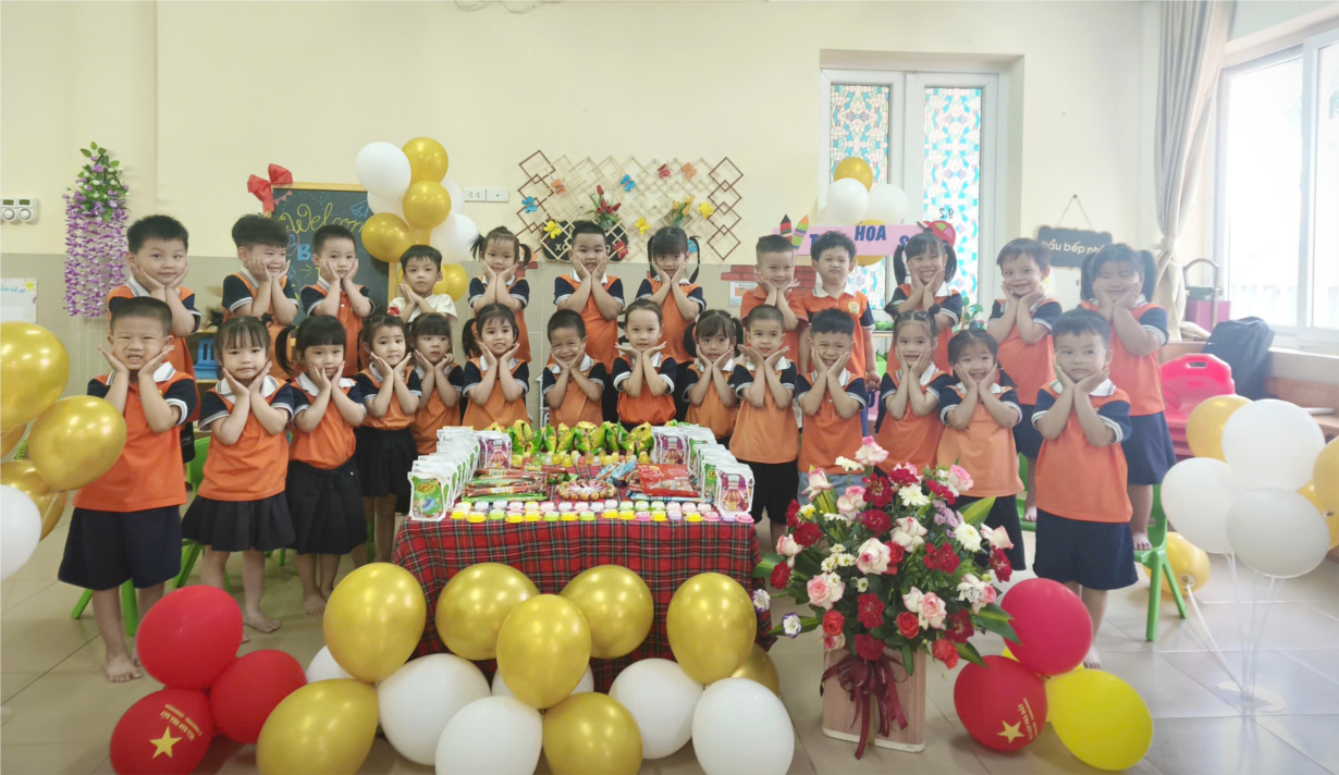 Album ảnh đẹp Khối mẫu giáo nhỡ tháng 9